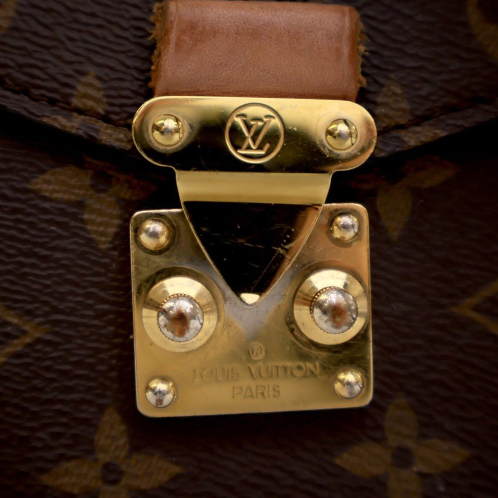 Pre-Loved Louis Vuitton Monogram Pochette Metis - Picture 5 of 12